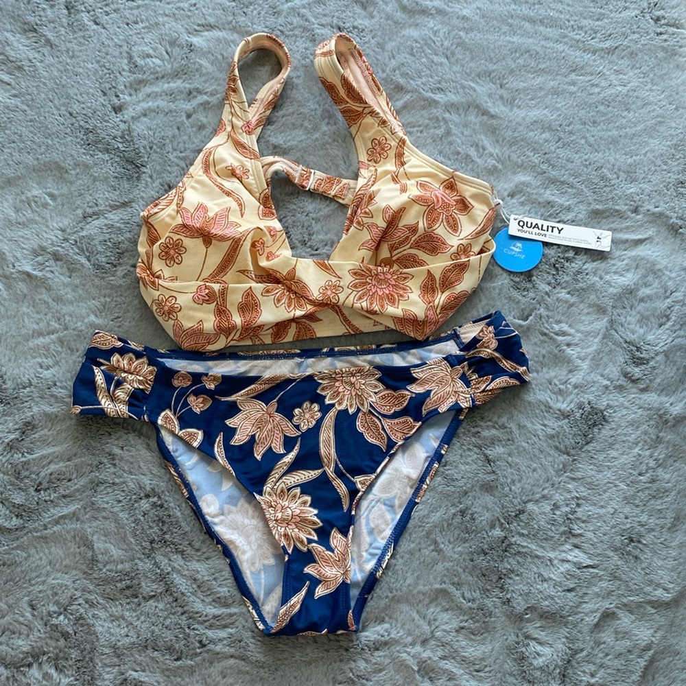 CUPSHE Bikini Set